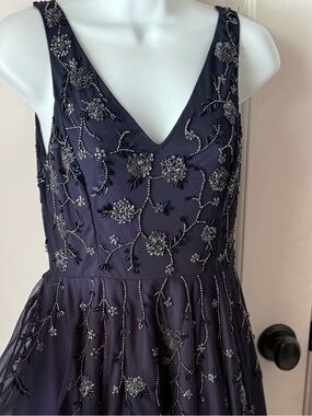 Adrianna Papell Elegant Beaded V-Neck Women's Dress in Deep Navy